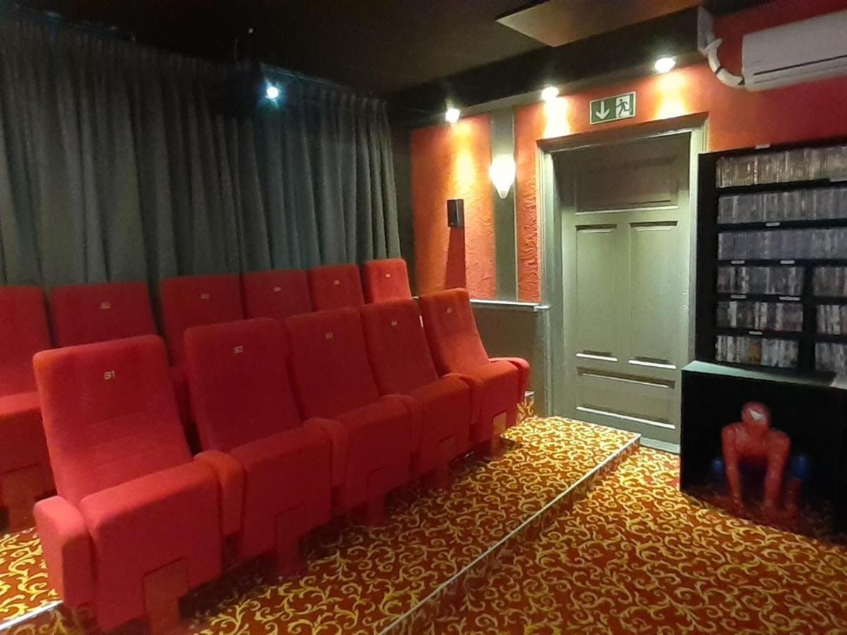 Heritage Villa With Home Cinema Sauna Treuen Extérieur photo